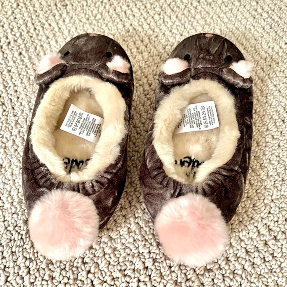 Mini Boden Mouse Slippers - Picture 2 of 5